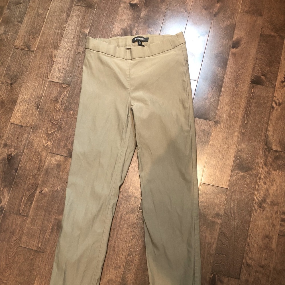 Army green straight pants